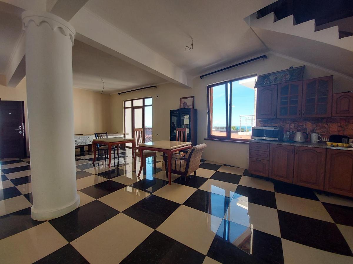 Гостевой Дом София 400 М До Моря Gagra Luaran gambar