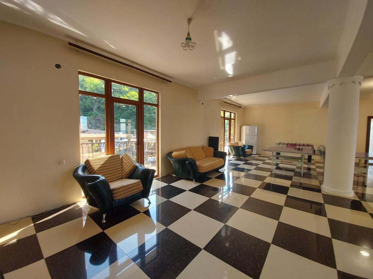 Гостевой Дом София 400 М До Моря Gagra Luaran gambar