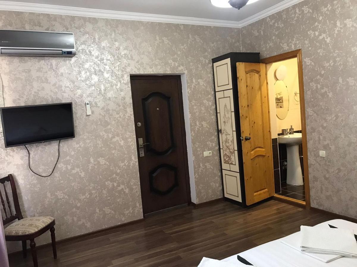 Гостевой Дом София 400 М До Моря Gagra Luaran gambar