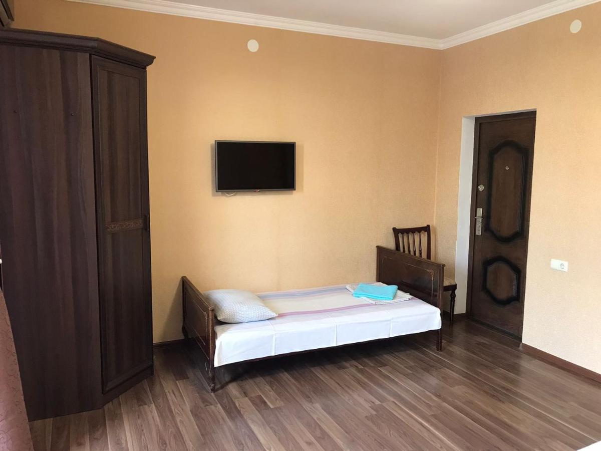 Гостевой Дом София 400 М До Моря Gagra Luaran gambar