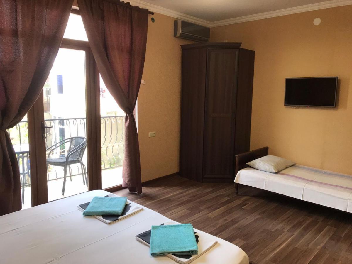 Гостевой Дом София 400 М До Моря Gagra Luaran gambar